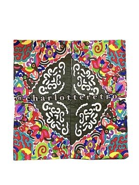 (4) Crate & Barrel Cloth Table Napkins • Carnivale